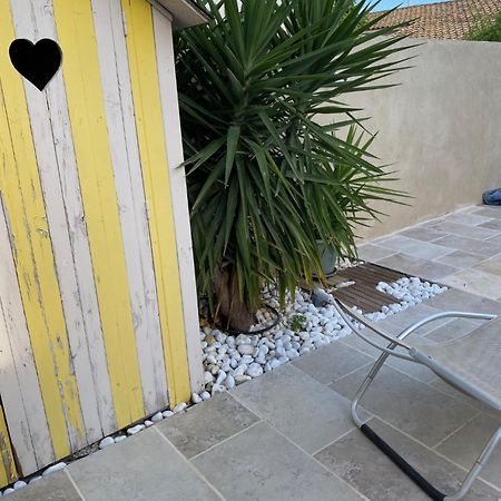 Superbe Appartement, A Proximite Du Centre D'Arles Exteriör bild